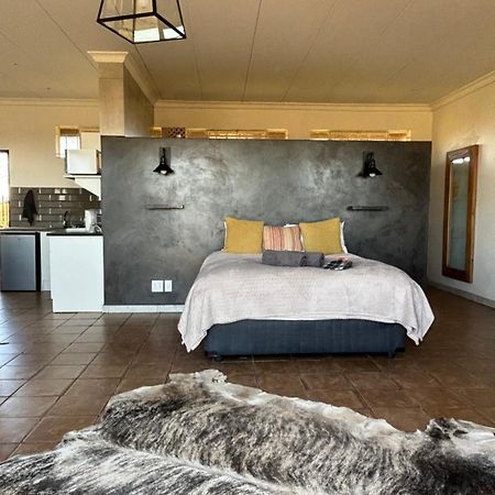 Dewdrop Farm Stay Ermelo Esterno foto