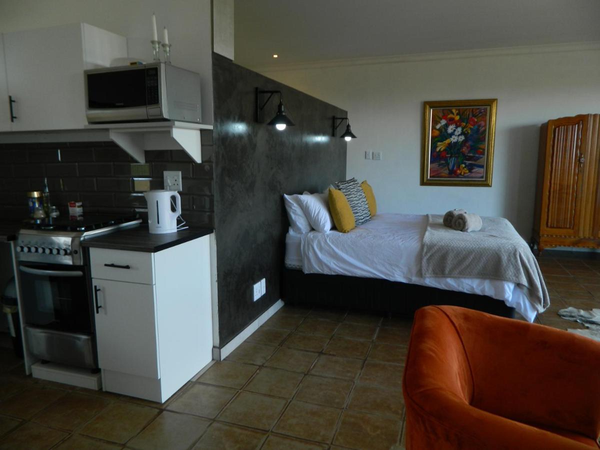 Dewdrop Farm Stay Ermelo Esterno foto