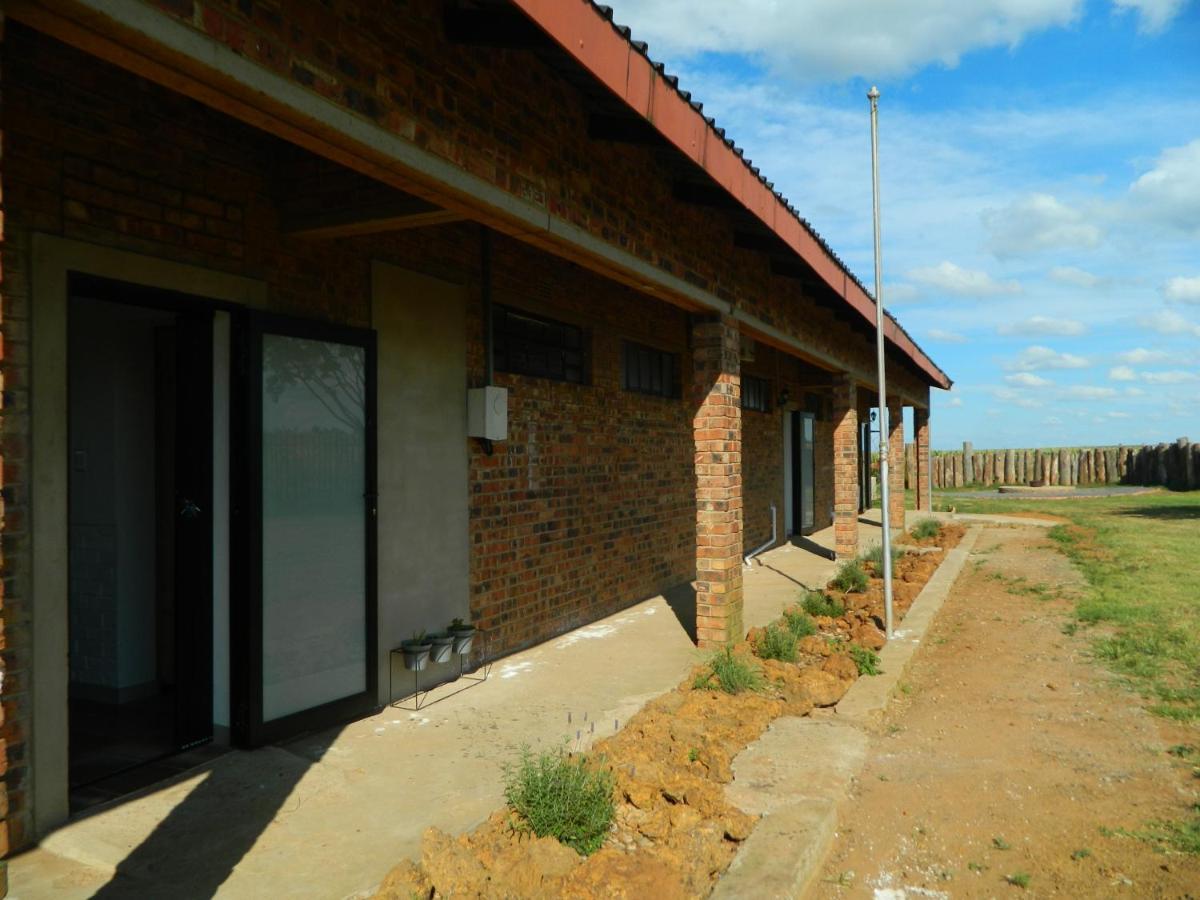 Dewdrop Farm Stay Ermelo Esterno foto