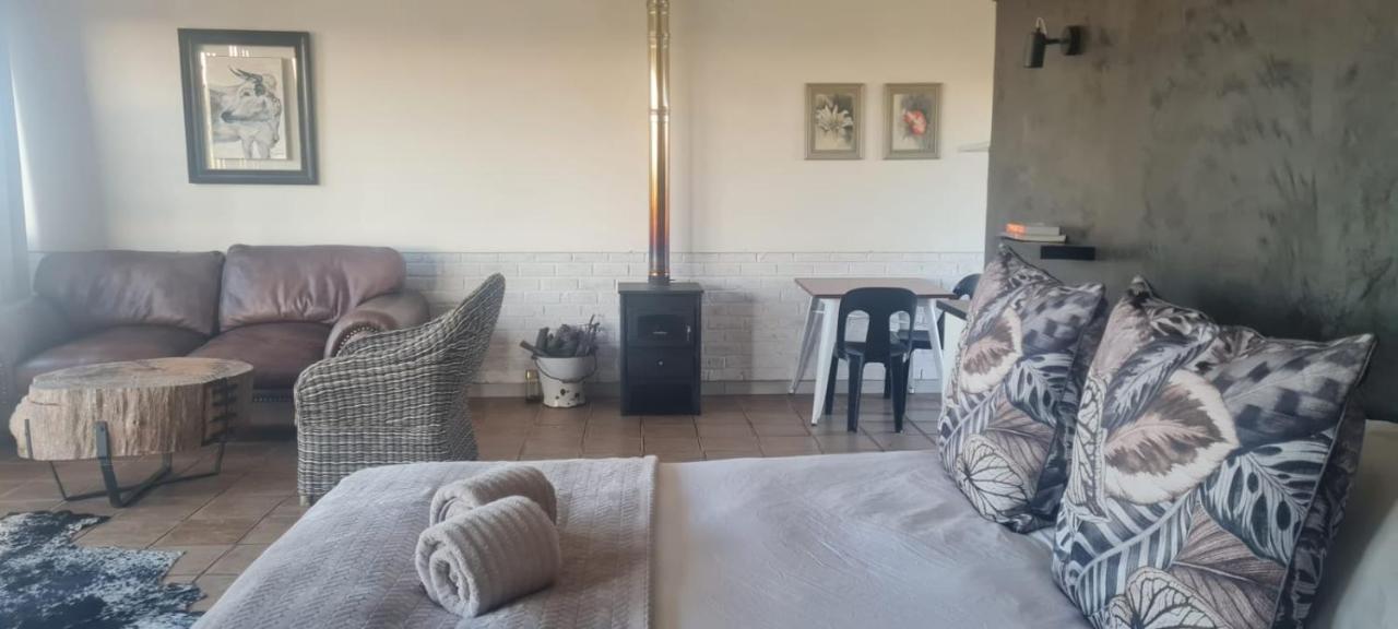 Dewdrop Farm Stay Ermelo Esterno foto