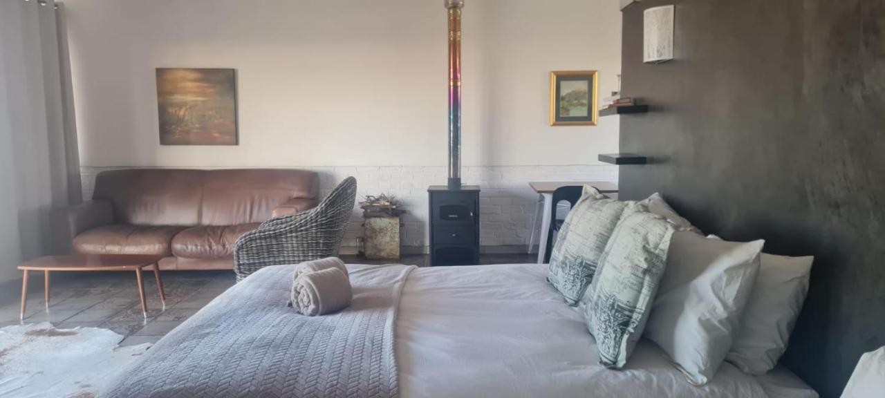Dewdrop Farm Stay Ermelo Esterno foto
