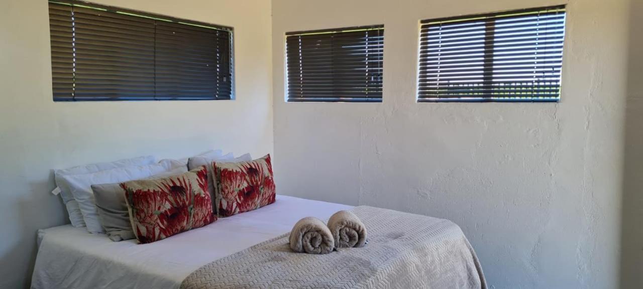 Dewdrop Farm Stay Ermelo Esterno foto