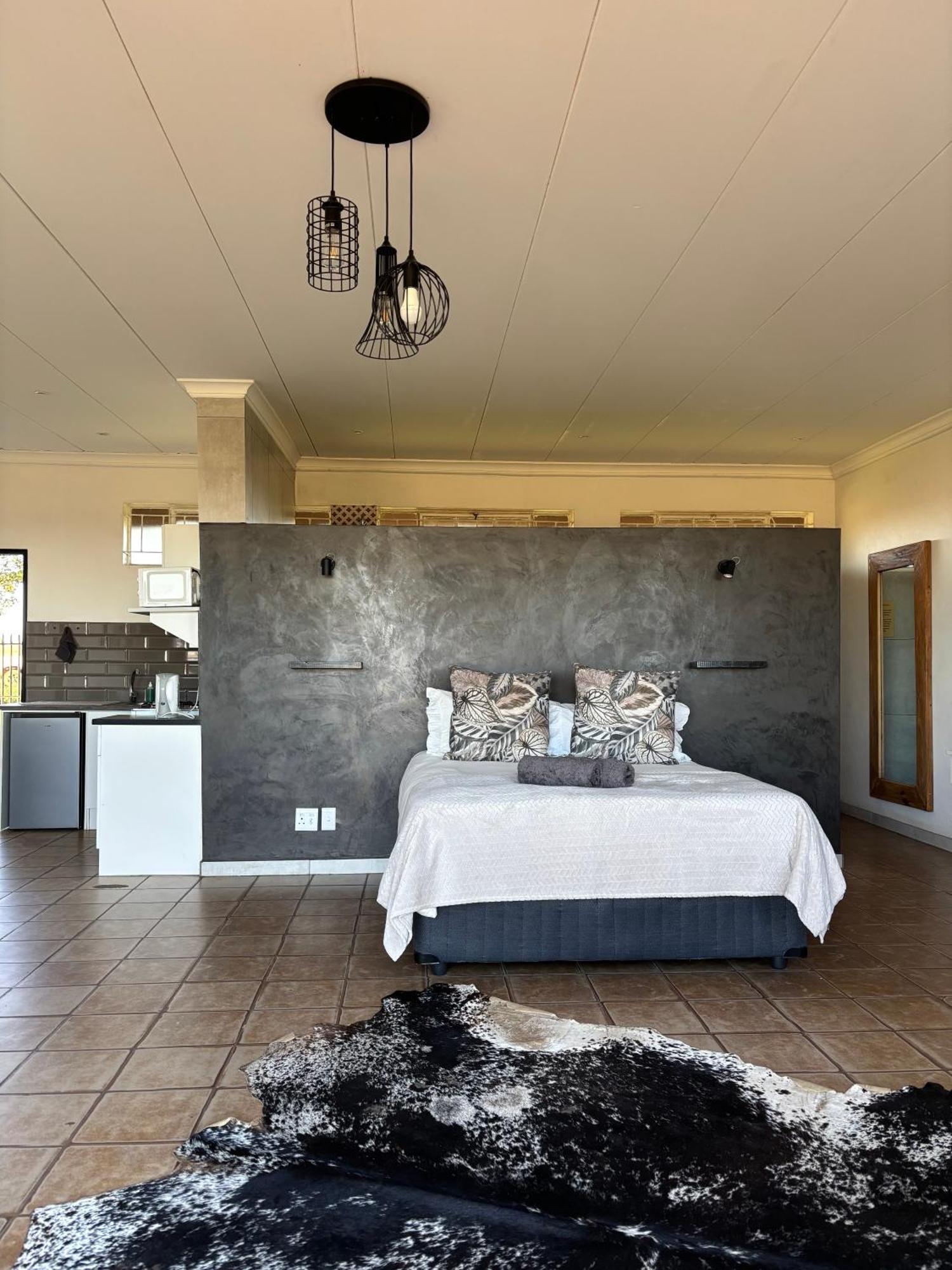 Dewdrop Farm Stay Ermelo Esterno foto